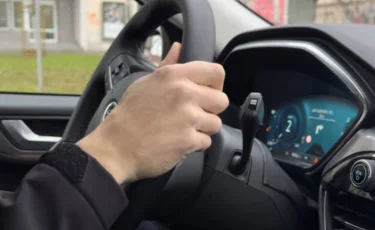 Астанада Кореядан көлік алдырмақ болған 70-тен астам адам тақырға отырды