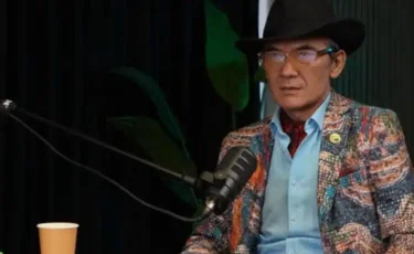 «Қатын құтырған заман болды»: Ақын Бақыт Бедалханның пікірі қызу талқыланып жатыр