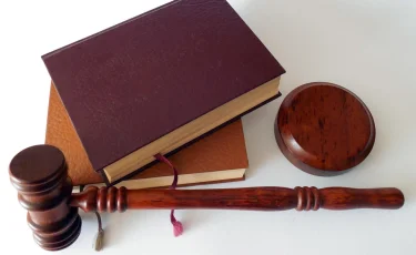 "Привязал к лошади и волок по степи": начался суд по громкому делу об убийстве