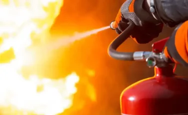 Көпқабатты үйде өрт шықса не істеу керек: ТЖМ маңызды кеңес берді