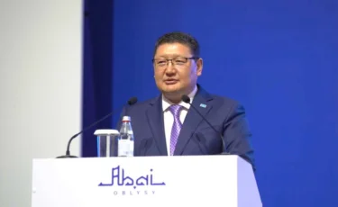 «Қытайдан қорықсақ, айға не марсқа көшіп кетейік» - Берік Уәли