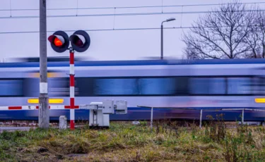 Қарағандыда төрт теміржолшыны пойыз басып кетті