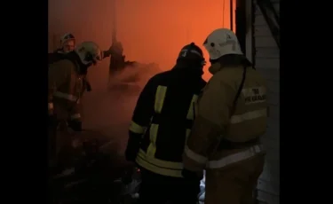 Батыс Қазақстанда тұрғын үйде екі адам өртеніп кетті