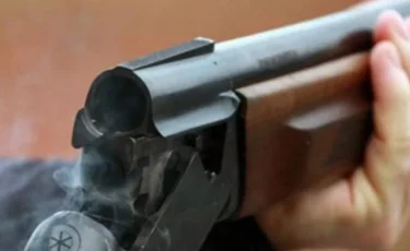 Астанада ер адам арнайы жасақ қызметкеріне оқ жаудырды