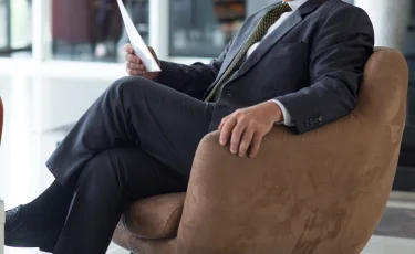 Кресло по цене квартиры: экс-руководство вуза Шымкента разворовало 321 млн тенге