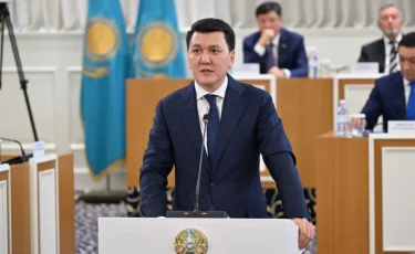 Парламент Құрылтай аталып, заң жобалары үш оқылыммен қабылданады