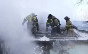 Астанадағы тұрғын үйлердің бірінде өртті сөндіру кезінде жарылыс болды