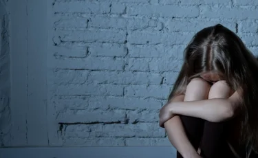 13-летнюю девочку изнасиловали в Актюбинской области