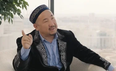 «Қияметте жауап бересіздер»: Нұрлан имам ерін үлкейту харам екенін айтты