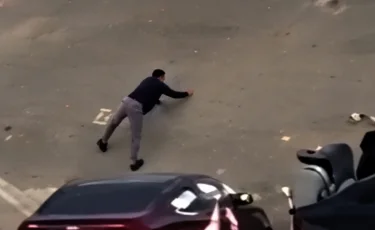 Оставил надпись на скале и попал на видео: мужчину задержали в Мангистау