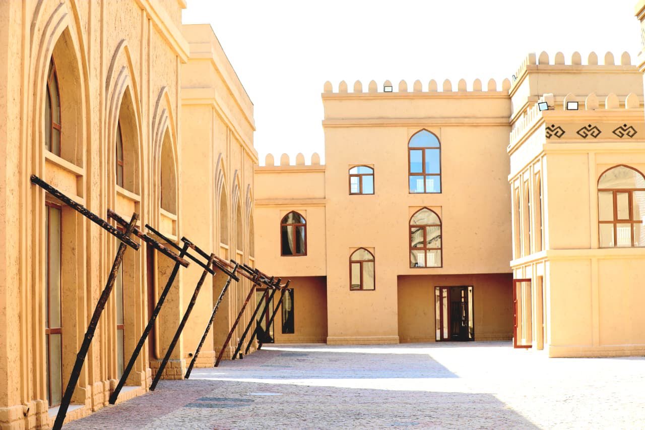 Ол ұйықтап жатыр және оны ренжітті. Бейнені онлайн көру. Басқа біреудің камерасынан алынған порнофотосуреттер