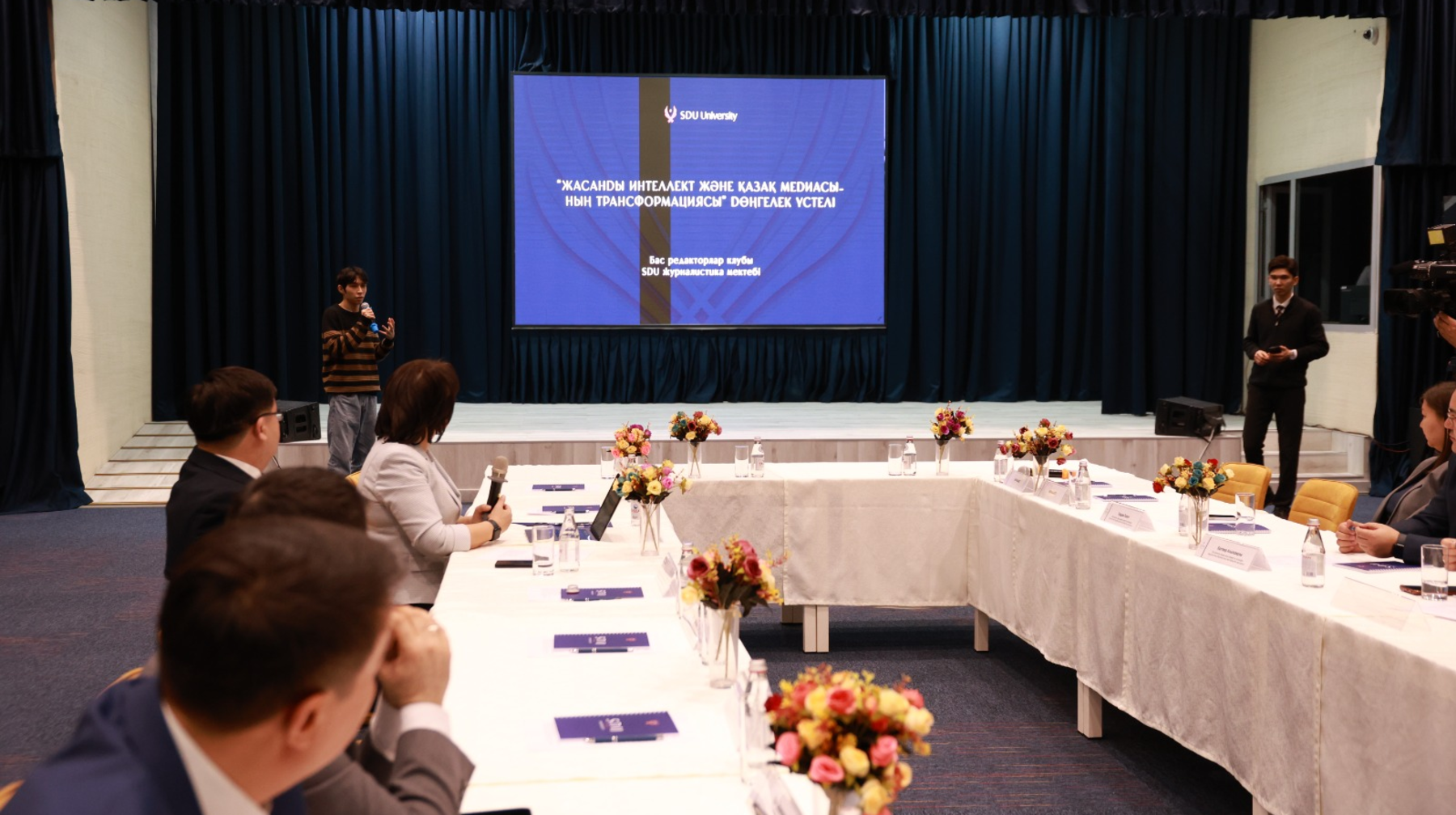 Жас қыздың сексуалдық видеосы бар