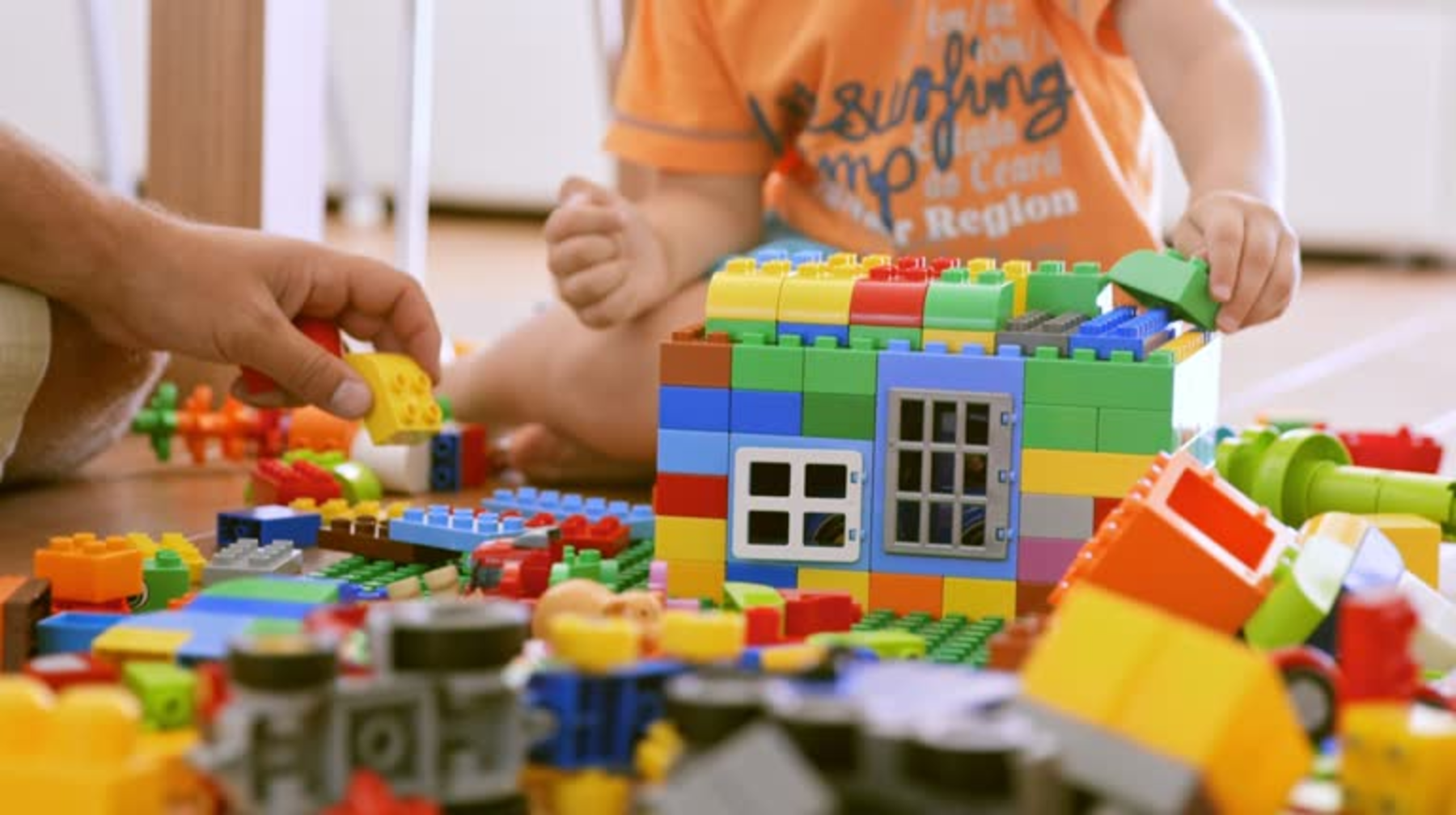 Үлкен кеуделі әпкенің порносын қараңыз